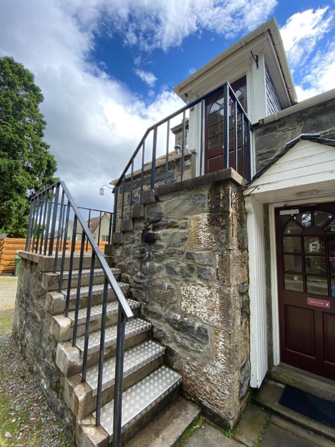 Columba House Hotel Кингъси Екстериор снимка