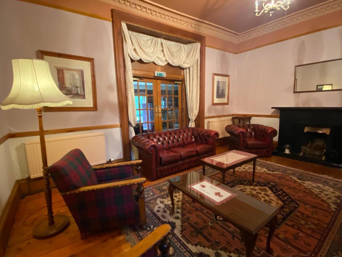 Columba House Hotel Кингъси Екстериор снимка