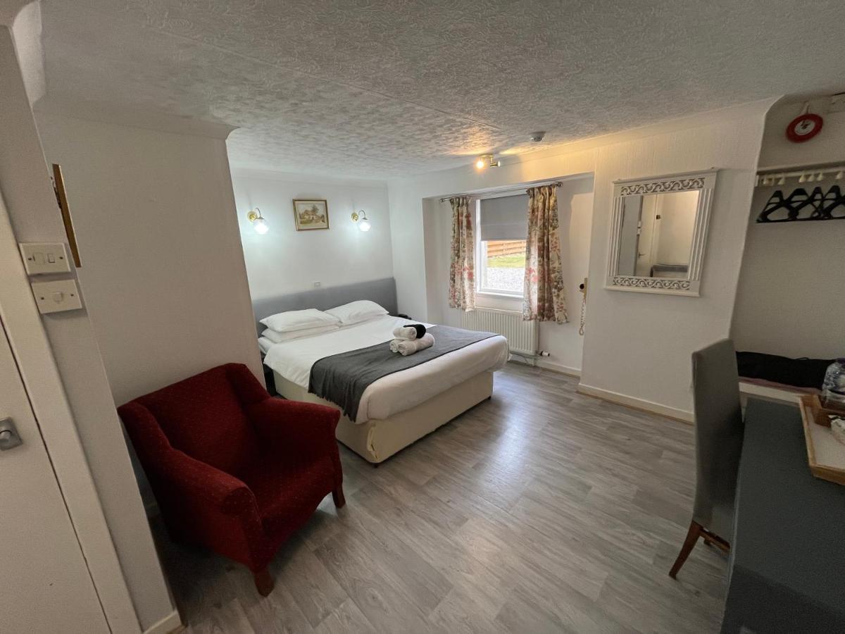 Columba House Hotel Кингъси Екстериор снимка