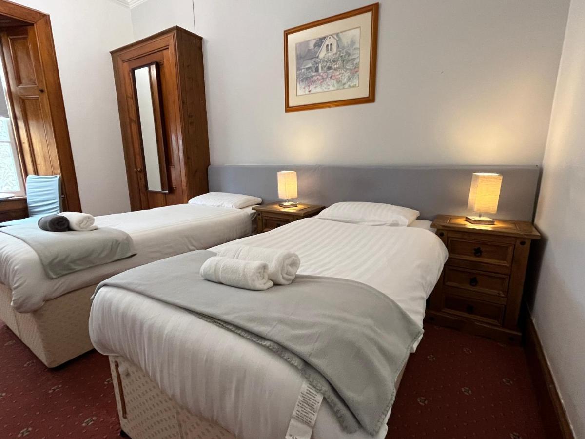 Columba House Hotel Кингъси Екстериор снимка